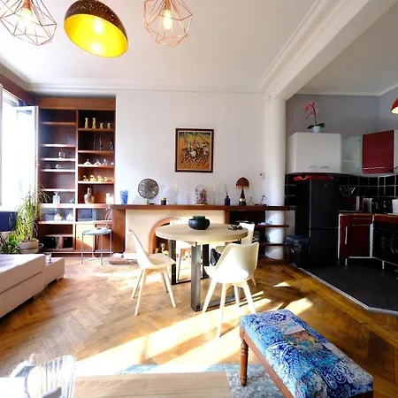 Apartment De Younesse Rue D'elbeuf *