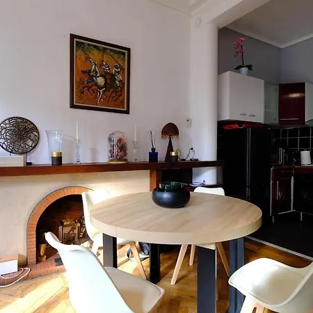 Apartment De Younesse Rue D'elbeuf