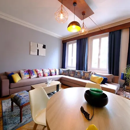 De Younesse Rue D'elbeuf Apartment