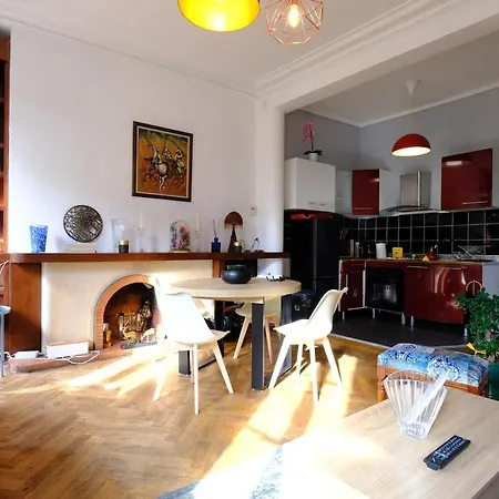 De Younesse Rue D'elbeuf Apartment *